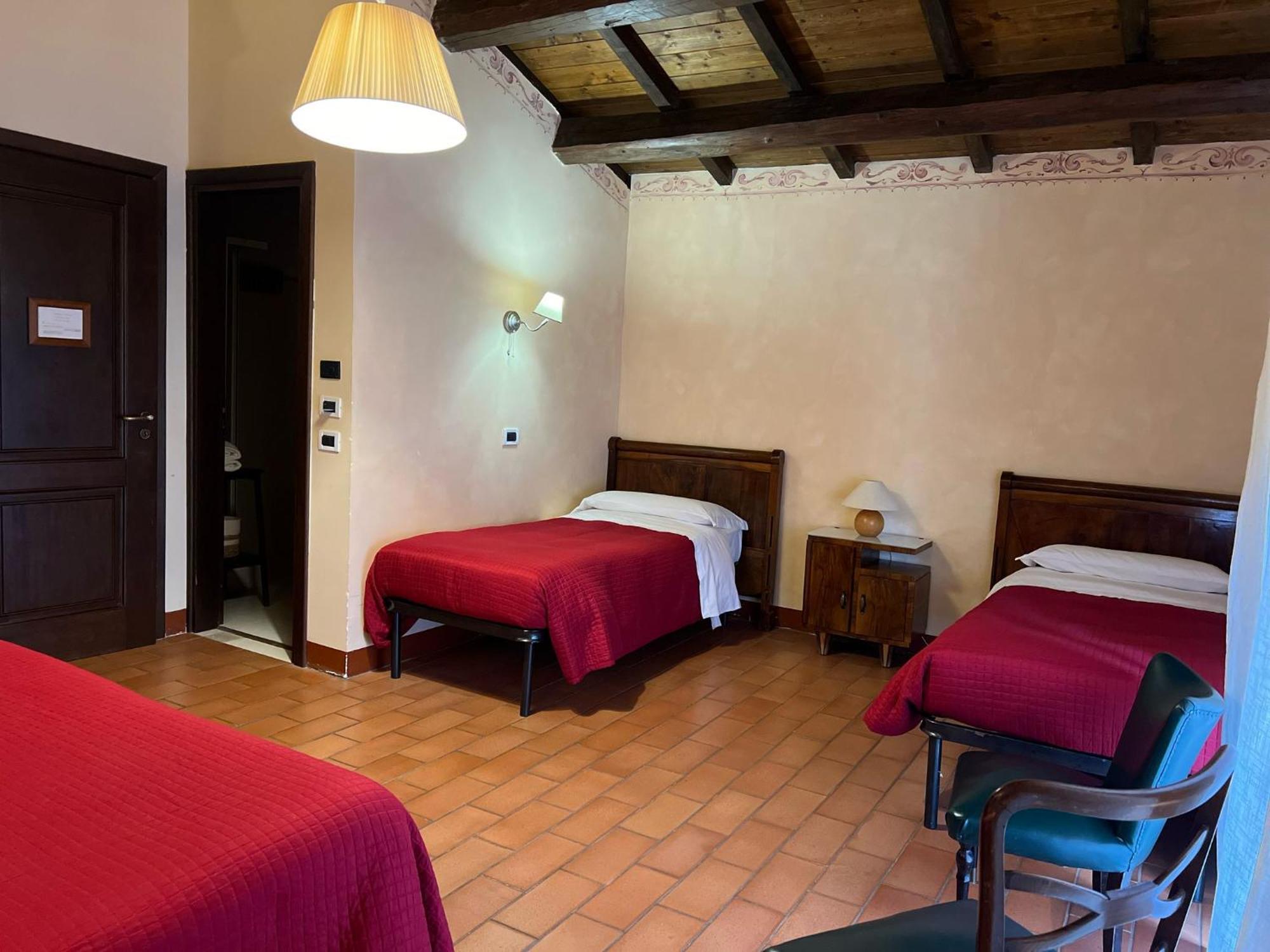 Locanda Sul Lago Santo Stefano Di Sessanio Luaran gambar