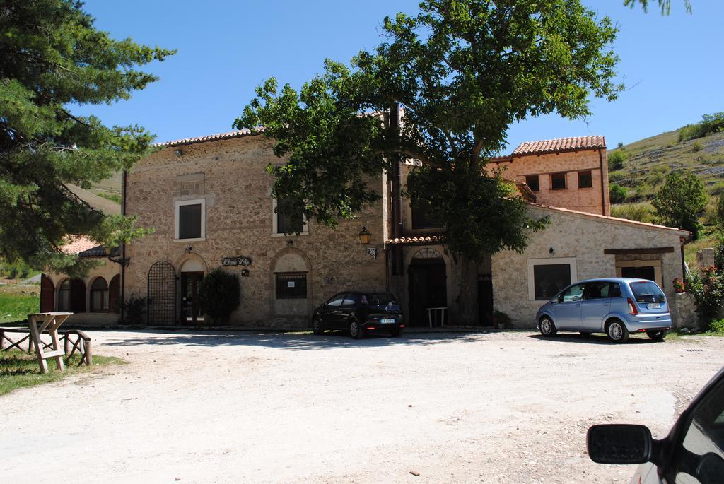 Locanda Sul Lago Santo Stefano Di Sessanio Luaran gambar