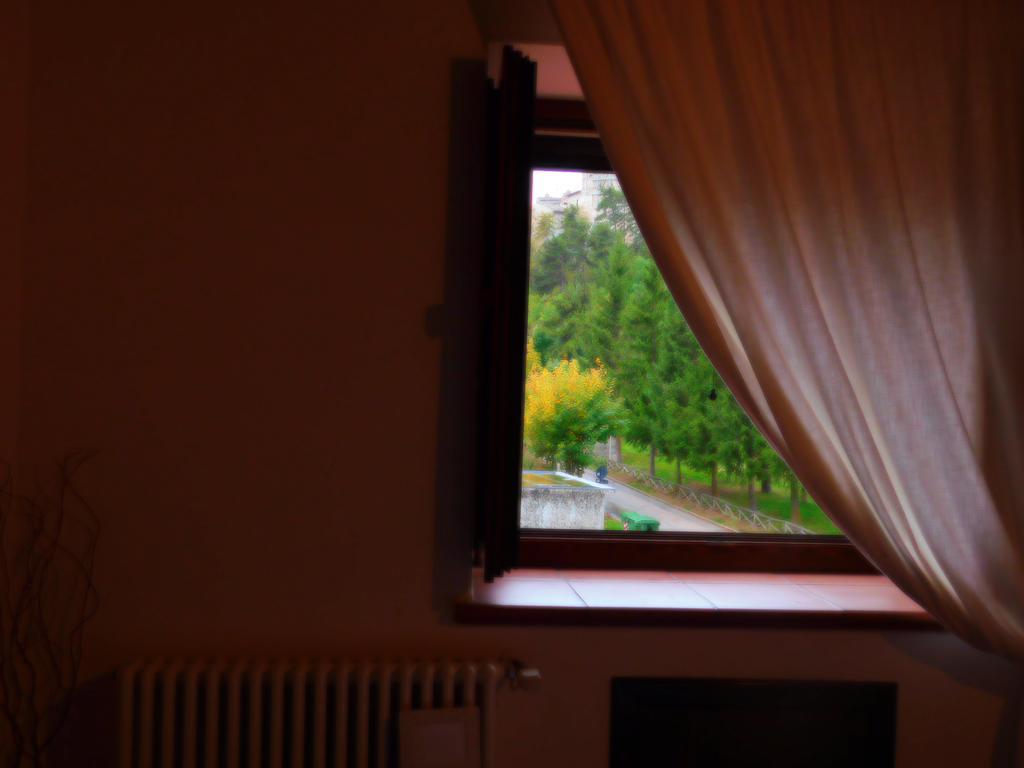 Locanda Sul Lago Santo Stefano Di Sessanio Luaran gambar